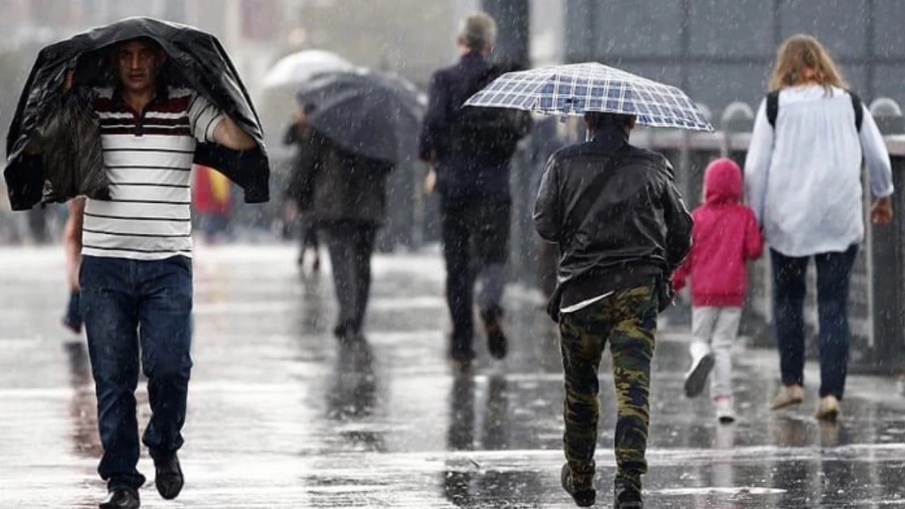 Meteoroloji Genel Müdürlüğü’nden uyarı: “Kısa mola” bitti — Türkiye yeni yağış dalgasına hazırlanıyor